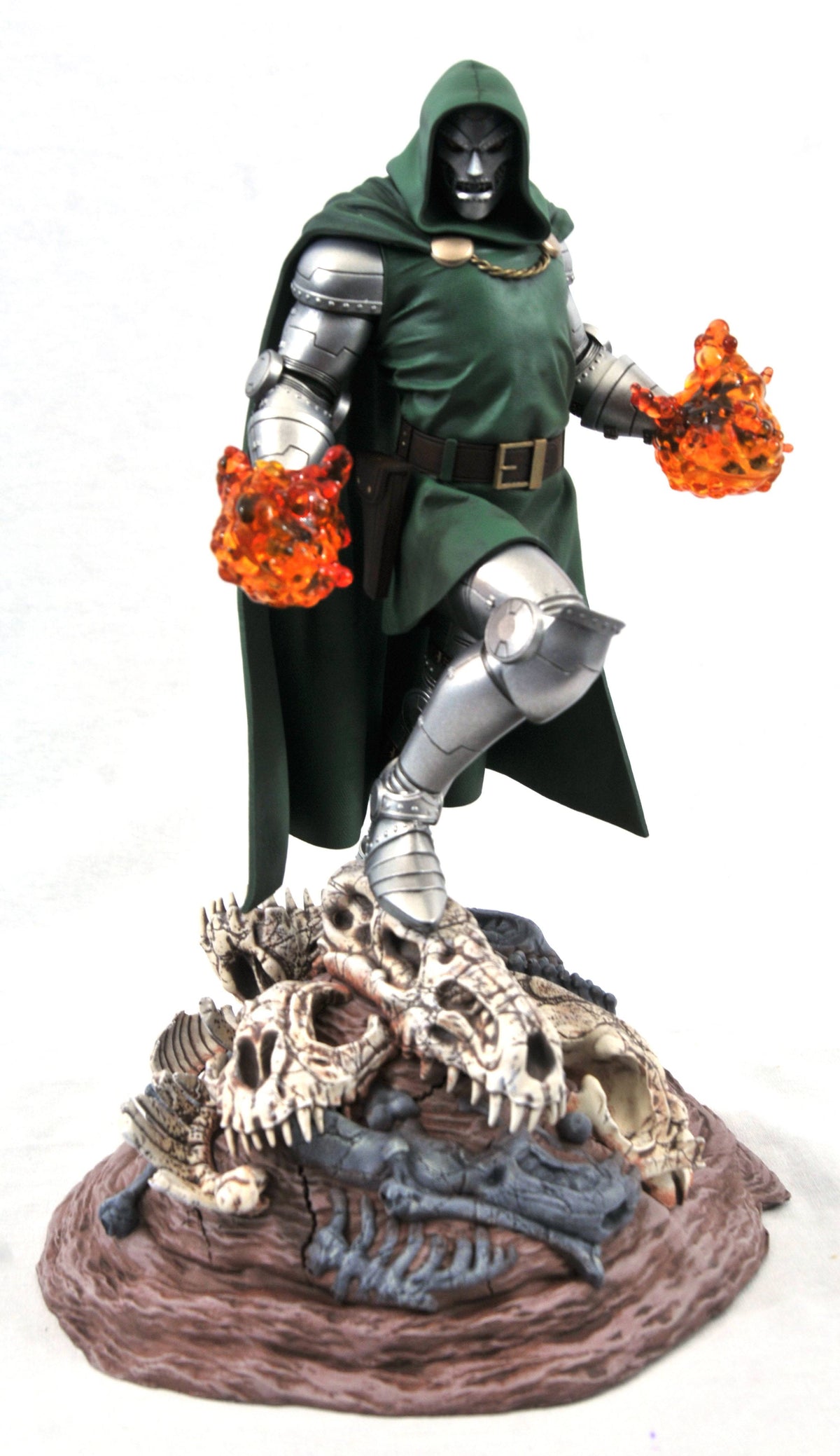 MARVEL GALLERY DOCTOR DOOM PVC STATUE (C: 1-1-2)